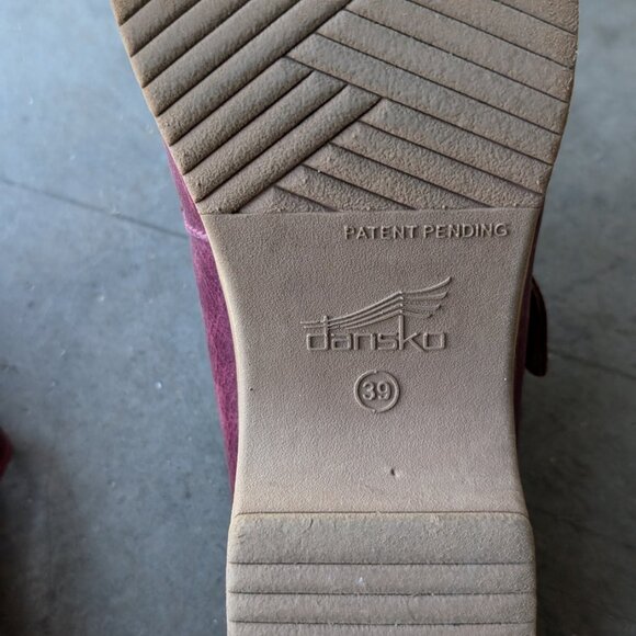 Dansko Britney Waxy Burnished Mule Clog in Wine size 39 - Picture 11 of 12